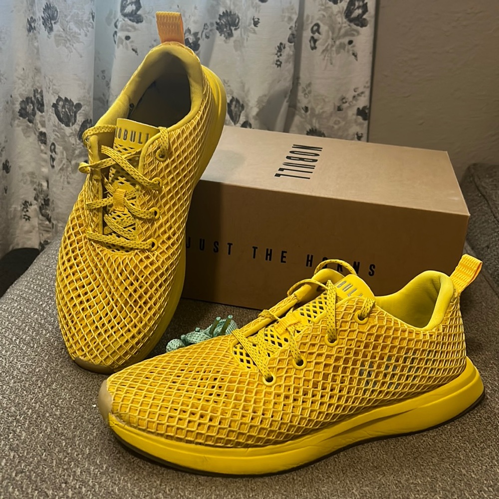 Mens NOBULL Project Rubber Ducky Mesh Runner size 10.5